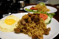 Tab Capsule Hotel - Kayoon Surabaya Hotels in Genteng