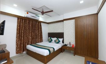 OYO 6626 Khaleej Residency