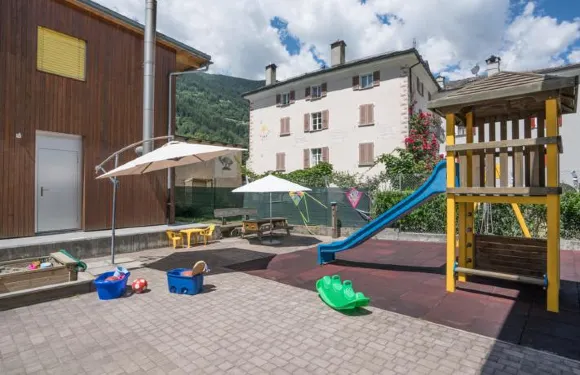 迴旋鏢野營旅館