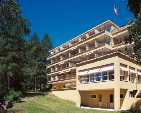 Crans-Montana Youth Hostel Hotels in Sierre