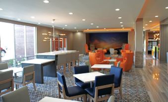 La Quinta Inn & Suites by Wyndham Opelika Auburn