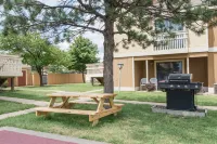 Hawthorn Extended Stay by Wyndham Wichita Hotels in Вічіта
