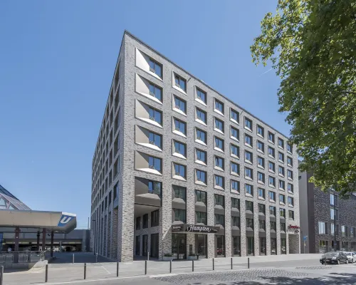 Hampton by Hilton Frankfurt City Centre East Hotels near Ostend