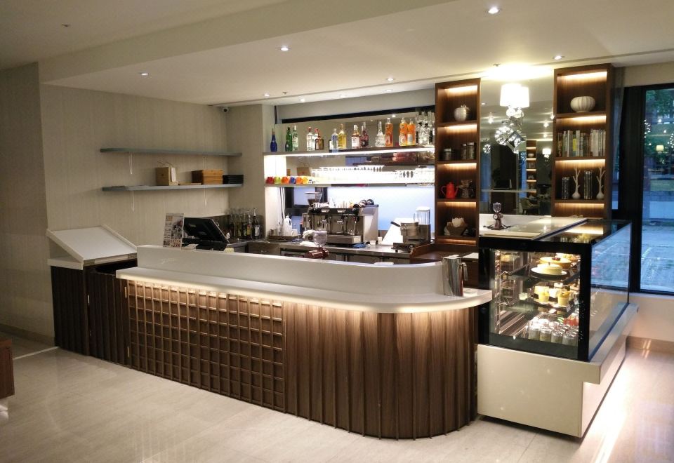 가오슝 인터내셔널 플라자