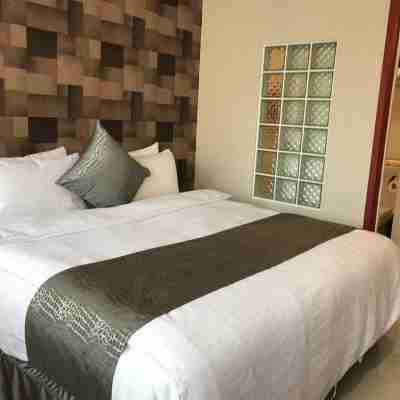 Boston Plus Hotel Rooms