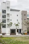 Tiin Tinn·Rivershore B&B