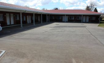 Glen Innes Lodge Motel - Housity