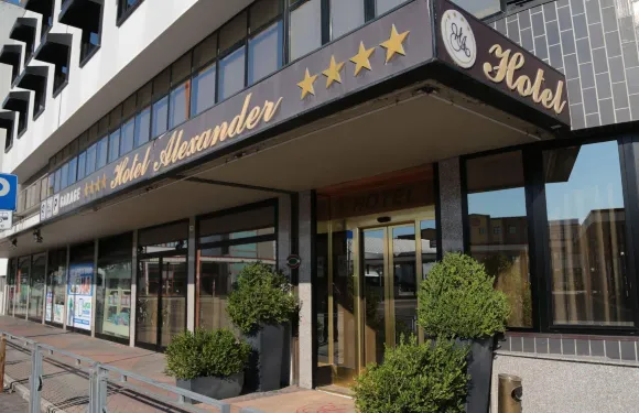 亞歷山大酒店