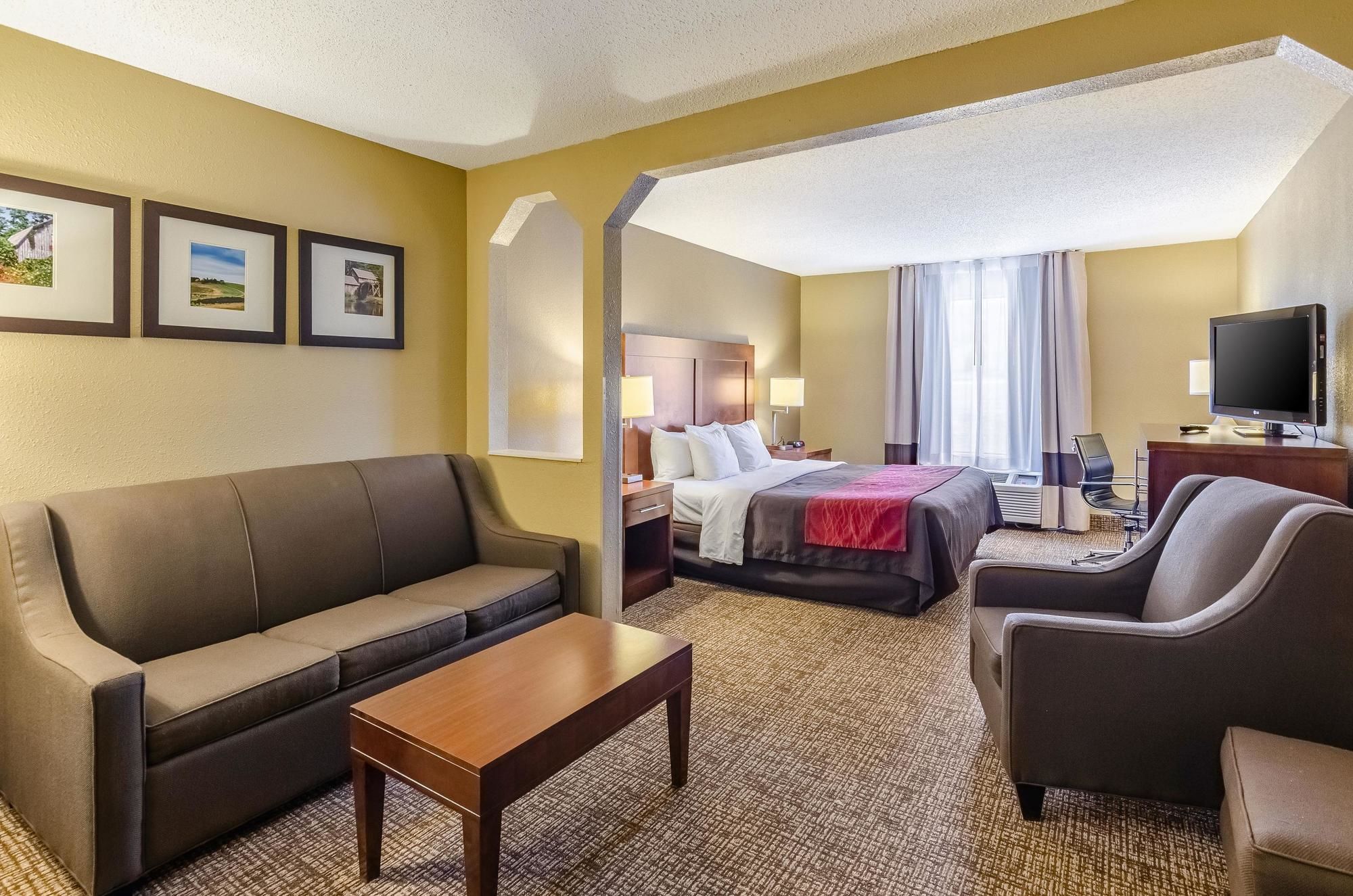 Comfort Inn & Suites Christiansburg I-81