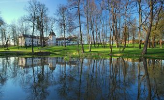 Dwór Kombornia - Folwark