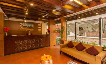 Hotel Jay Suites