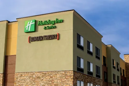Holiday Inn & Suites Denver Tech Center-Centennial