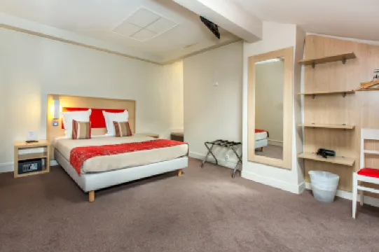 D'win Hotel - Paris Marais Hotels near Notre-Dame Cathedral of Paris