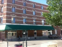 Le Clémenceau Hôtel et Appart'hôtel & Restaurant "Gare Sncf" Centre Ville Hotel a Valenciennes