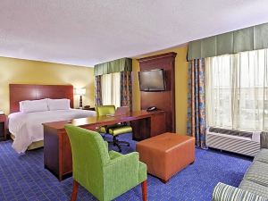 Hampton Inn & Suites Orlando Airport @ Gateway Village