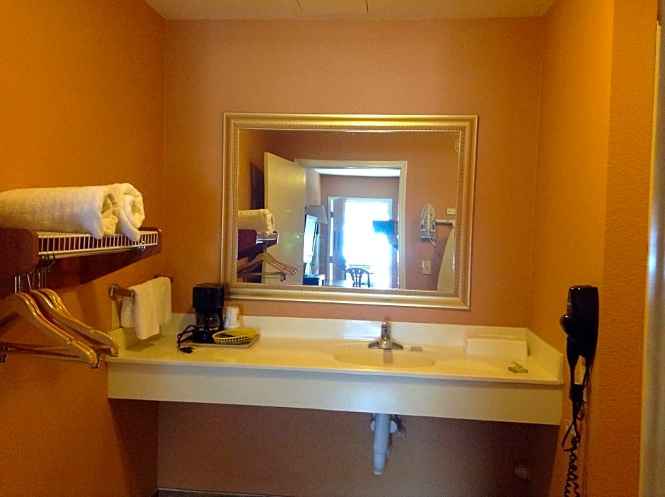 Sky-Palace Inn & Suites Laredo