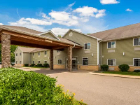 Crandon Inn & Suites Hotels in Crandon