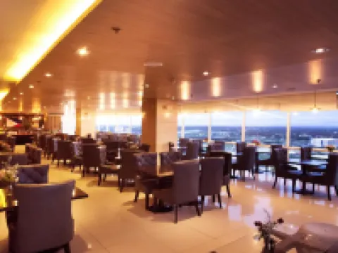 อินจัปทาวเวอร์โรงแรม โรงแรมในอิโลอิโล