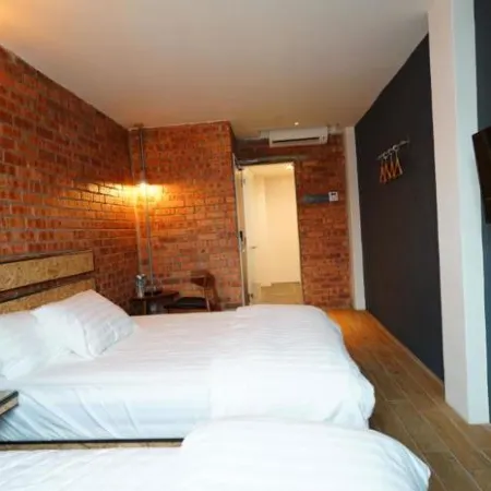 Brick Box Hotel @ Oldtown Ipoh Отели рядом с достопримечательностью «Старый город Ипоха»