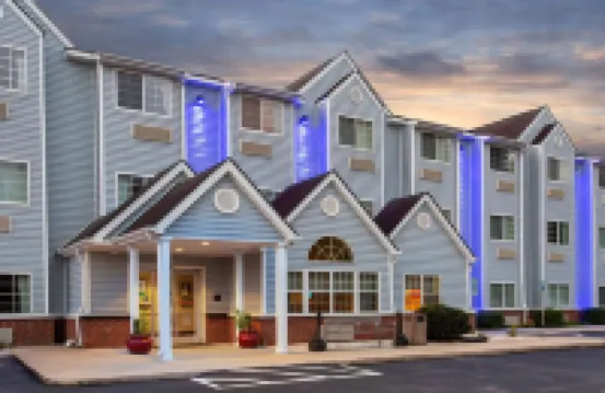 Microtel Inn & Suites by Wyndham Lillington / Campbell Univ Hotel di 