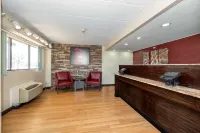 Travelodge by Wyndham Peoria Hotels in Peoria