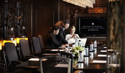 ビジネスセンター インターコンチネンタル グランド スタンフォード 香港の写真