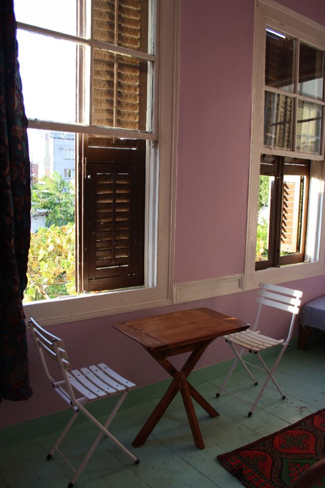 Lotus Garden Hostel Izmir