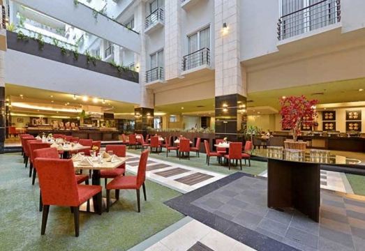 골든 플라워 호텔 객실