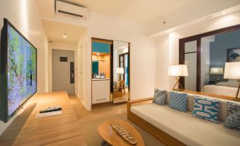 Ferra Hotel and Garden Suites