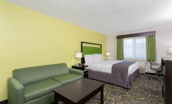 AmericInn by Wyndham Delafield