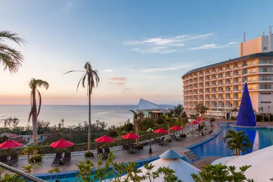 沖繩嘉利吉海灘海洋温泉度假村