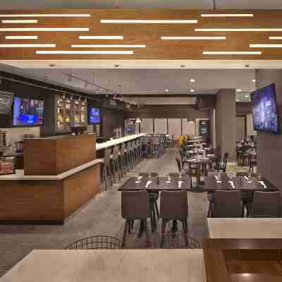 Courtyard by Marriott Philadelphia City Avenue Dining/Meeting Rooms