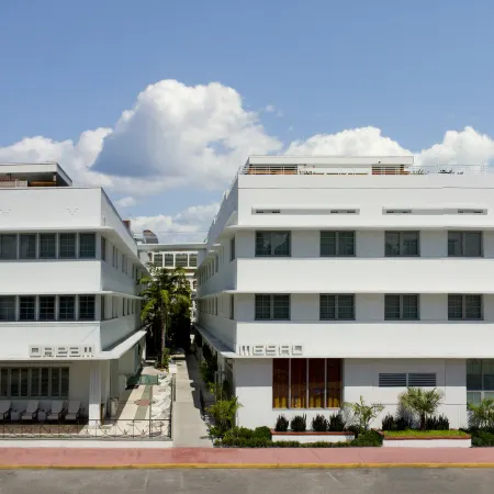Dream South Beach by Hyatt