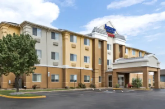 Comfort Inn & Suites Oklahoma City North - Quail Springs Các khách sạn ở Thành phố Oklahoma