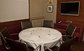 Holiday Inn Express Mill Valley San Francisco Area, an IHG Hotel - Housity