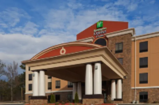 Holiday Inn Express & Suites FULTON by IHG Hotels in 