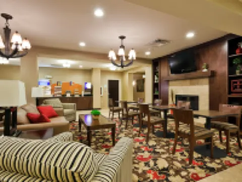 ホリデイ イン エクスプレス ホテル & スイーツ コダック イースト - セビアビル by IHG セバービルのホテル