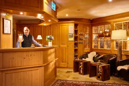 Hotel Zum Maximilian Отели рядом с достопримечательностью «Bad Aibling - Therapie & Wellness - H. Waldner»