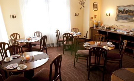City Hotel Garni - Housity