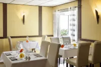 Brit Hotel le Lion d'Or Chinon Hotels in Ligre