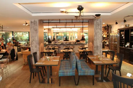 Congress Hotel am Stadtpark Отели рядом с достопримечательностью «Ярмарочная площадь Ганновера»