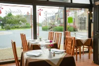 Logis Hôtel et Restaurant la Tour Brette Hotel a Pontorson