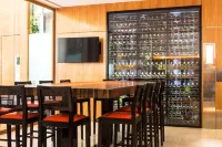 Hotel Emiliano - 5-Star