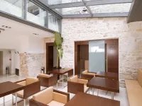 Hotel Vestibul Palace Hotels near Split Ferry Port