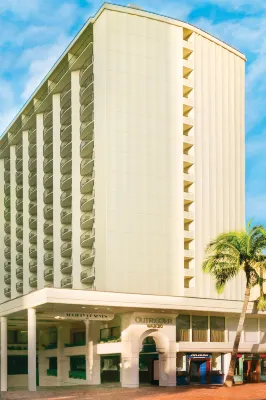 OUTRIGGER Waikiki Beach Resort - vue sur la montagne