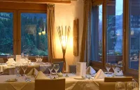 Hotel Maya Caprice - Bữa sáng