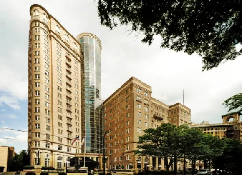 The Georgian Terrace Hotels near Coca-Cola