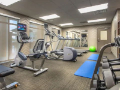 薩凡納機場居家酒店 普勒酒店