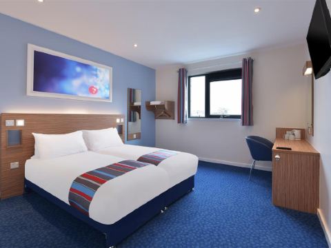 Travelodge Blackburn M65