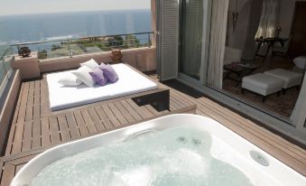Tiara Yaktsa Côte D’Azur